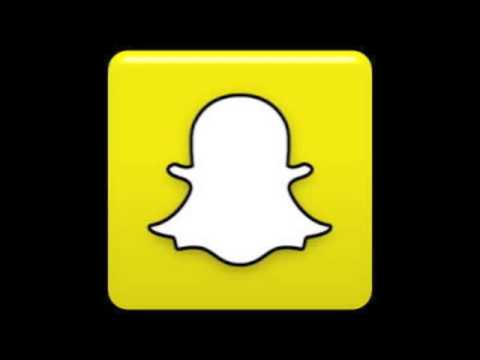 Using Snapchat may boost social media presence among teens.
